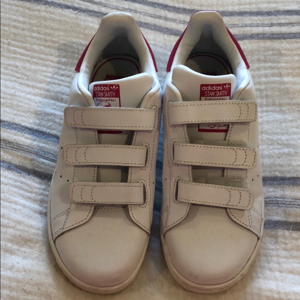 Kids Size 2 velcro Stan Smith ADIDAS girls
